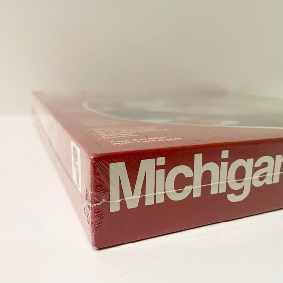 Michigan Rummy Board Game Classic Gin Rummy Game Tray Playtoy Damaged Box - Picture 2 of 16